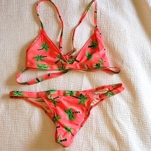 NWOT!! Palm tree bikini 👙
